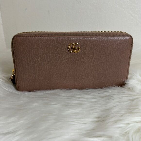 💯Authentic Gucci Marmont Zipped Around Long Wallet🍀 - Picture 1 of 17